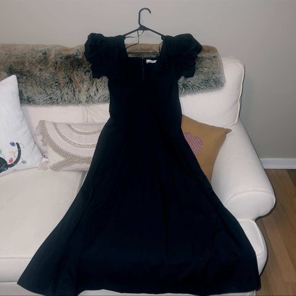 New Abercrombie and Fitch black puffy sleeve dress size small!